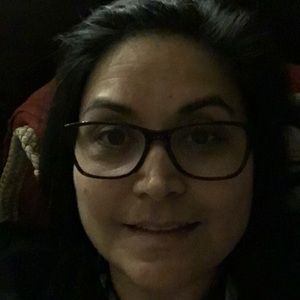 Meet your Posher, Debbie